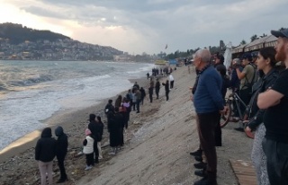 Alanya'da alkol aldıktan sonra denize giren...