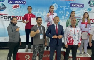 Alanya'lı Feyza Guzyaka Türkiye ikincisi oldu
