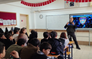 Alanya’da öğrencilere siber zorbalık anlatıldı