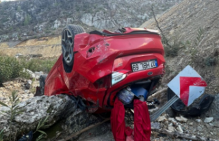 Alanya’da otomobil şarampole devrildi: 1 ağır...
