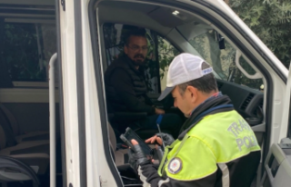 Alanya’da servis araçları denetimden geçti