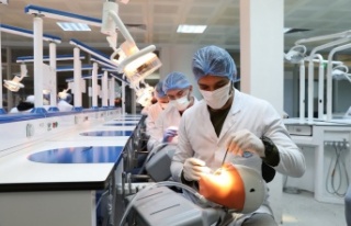 ALKÜ'de sağlık öğrencilerine fırsat eğitimi