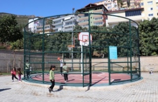 Alanya Belediyesi kente yeni çocuk parkları kazandırmaya...
