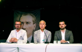 Başkan Özçelik muhtarlarla bir araya geldi