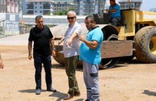 Başkan Özçelik asfalt çalışmalarını yerinde...