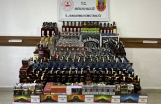 Alanya'da 1 milyon TL'lik kaçak alkol ele...