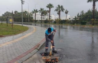 Özçelik: Her durumda halkımızın yanındayız