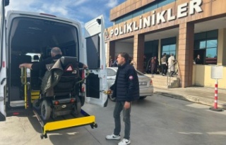 Büyükşehir engelli vatandaşları yalnız bırakmıyor