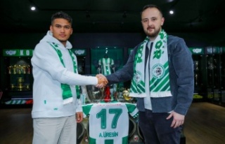 Dimli futbolcu Konyaspor'a katıldı