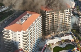 Tavlı'dan başkan Özçelik'e yangınla...