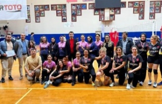 Voleybol turnuvasının kazananı belli oldu