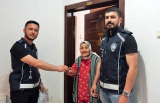 Fatma Teyzenin kayıp cüzdanı zabıta tarafından...