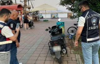 Alanya'da 129 sürücüye 279 bin TL ceza