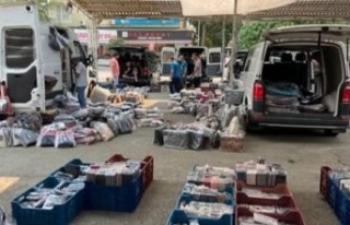 Alanya'da kaçak satış yapanlar pazardan kovuldu