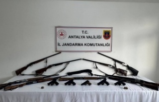 Alanya'da 5 adrese baskın