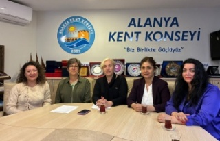 Alanya'da 25 Kasım etkinliği