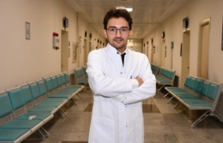 Alanya EAH, ilk uzman doktorunu mezun etti