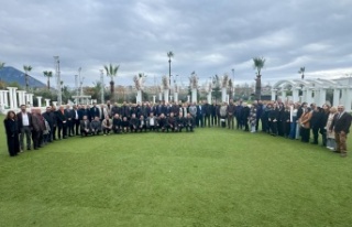 AGC'den anlamlı kutlama