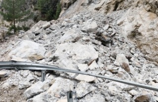 Alanya'da o yol heyelan nedeniyle kapandı