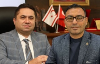 Başkan, Rektöre danışman oldu