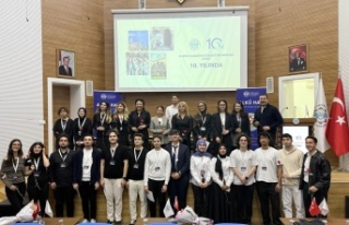 Sağlık, hukuk ve medyada kadın konuşuldu