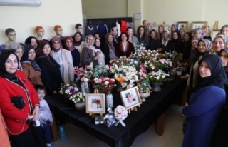 Yılın ilk el sanatları sergisi açıldı