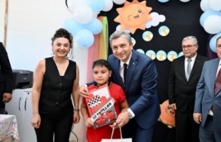 Antalya’da 484 bin 576 öğrenci karne heyecanı...