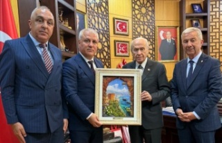 Başkan Erdem, Alanya dosyasını Bahçeli'ye...