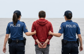 Sosyal medya paylaşımları nedeniyle cezaevine gönderildi!