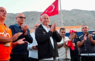 Özçelik: Türkiye tarihinin en kalabalık şenliği...