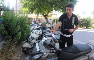 Trafik zabıtadan motosiklet sürücülerine uyarı...