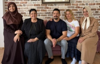 Ak Partili kadınlardan vefa ziyareti