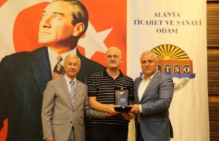 Erdem ve Kural'dan anlamlı plaket