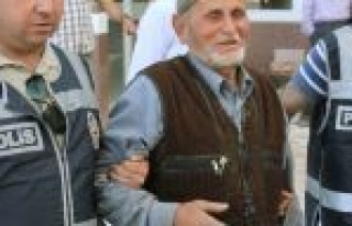 70’lik Dede Köpek Yerine Kadını Vurdu 