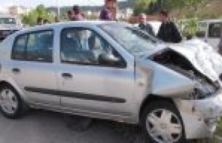 Beyşehir'de Trafik Kazası: 5 Yaralı 
