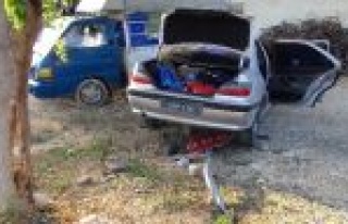 Jandarmanın Kovaladığı Hırsızların Aracı Kaza...