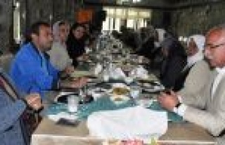 Seydişehir'de Şehit Annelerine Anlamlı Yemek 