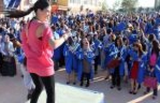 Silifke Mezunlarını Uğurladı 