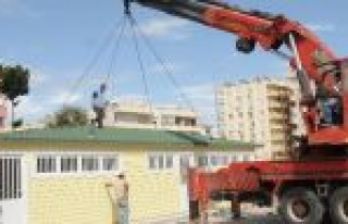 Yenişehir’deki Okullara Prefabrik Soyunma Kabinleri...