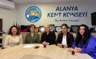 Alanya'da 25 Kasım etkinliği