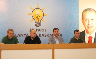 AK Parti Alanya gündemi değerlendirmek için toplandı