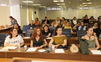 Kadın girişimcilere dijital pazarlama anlatıldı