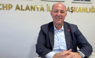 CHP Alanya İlçe Başkanı Bülent Kandemir öğretmenlerin haklı taleplerine destek verdi!