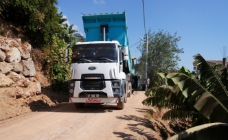 Yaylalıya 2.5 km'lik sıcak asfalt