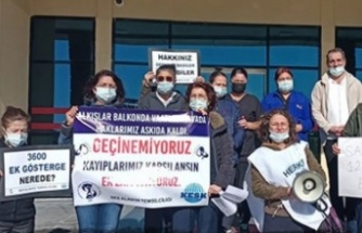 Alanya’da sağlık çalışanları maaş bordrolarını yaktılar