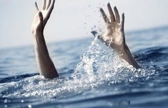 Alanya’da denize giren iki arkadaş boğulma tehlikesi geçirdi
