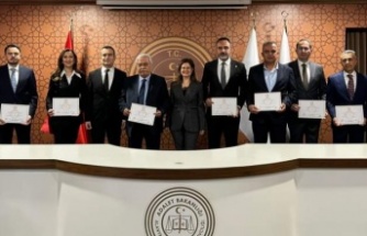 Alanya'da Cumhur İttifakı Meclis üyeleri mazbatasını aldı