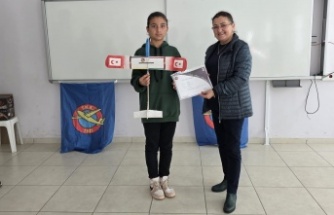 Öğrenciler model uçak ile tanıştı