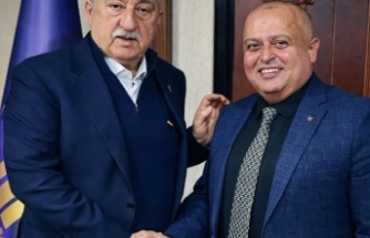 Yenialp'ten borçlu esnafa sağlık müjdesi