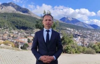 'Değişimden korkmayın, hizmeti yarıştırın'